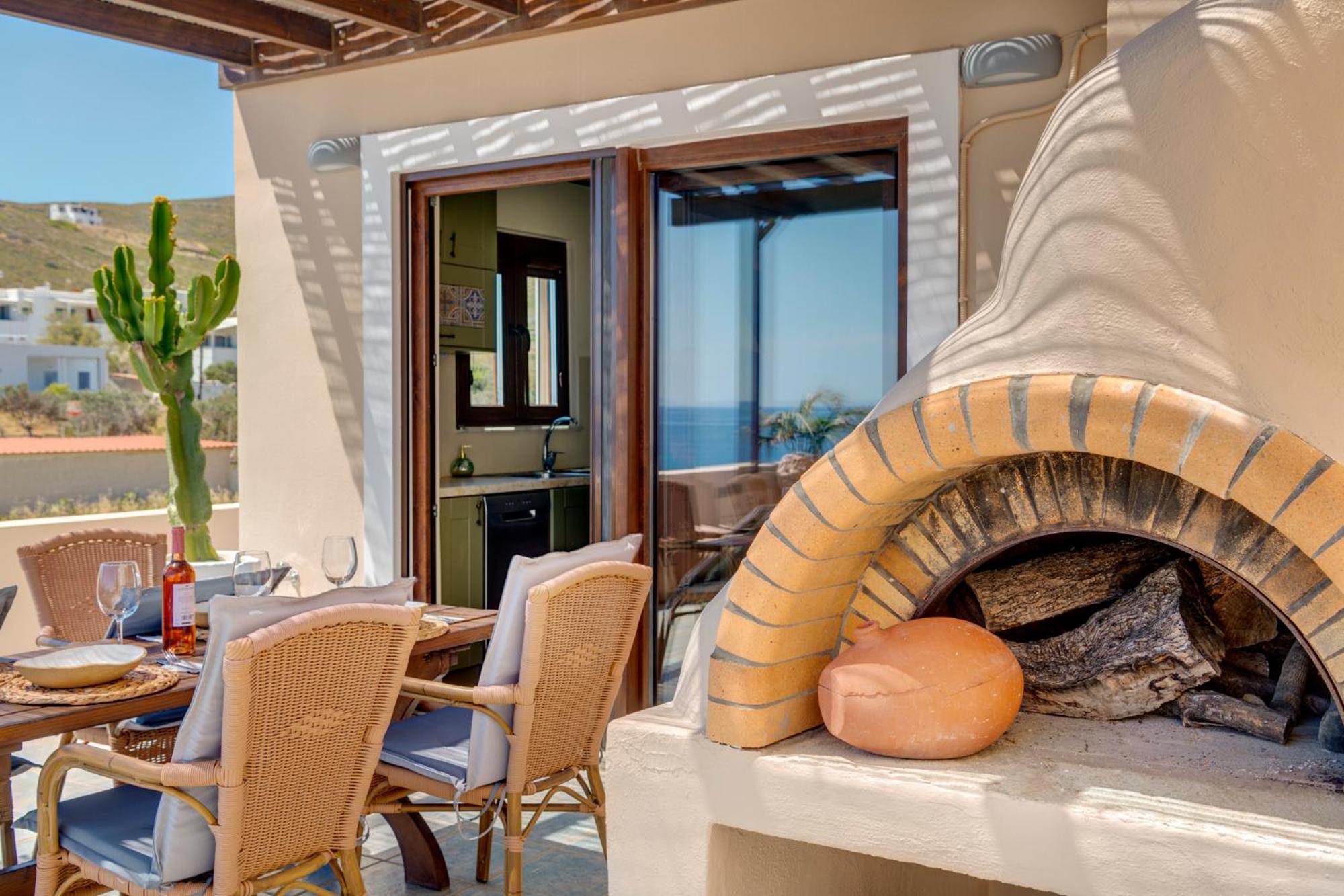 Lalari Beach Suites Vári Extérieur photo