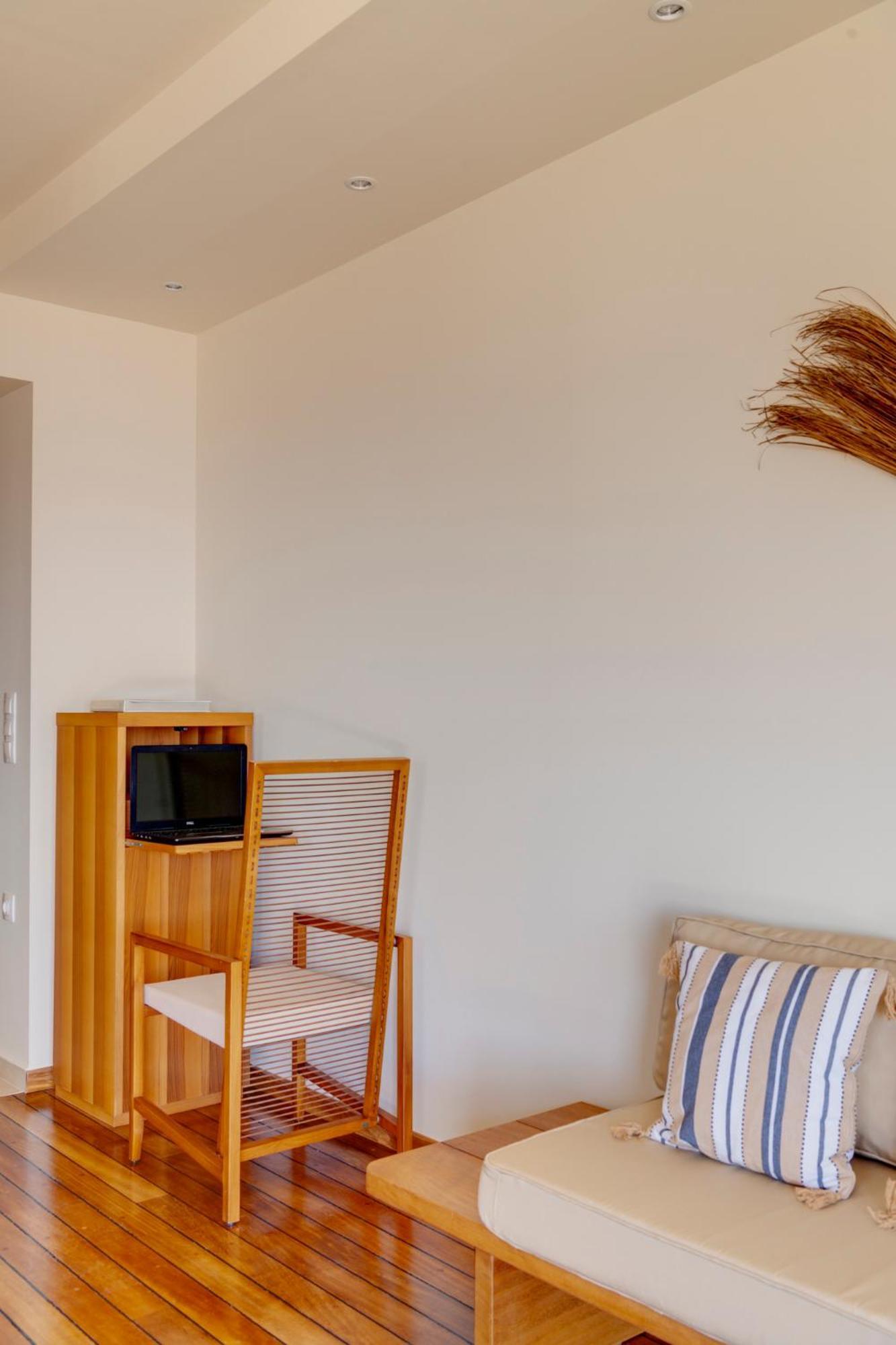 Lalari Beach Suites Vári Extérieur photo