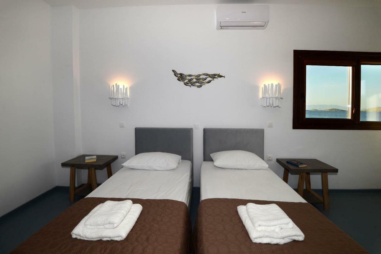 Lalari Beach Suites Vári Extérieur photo
